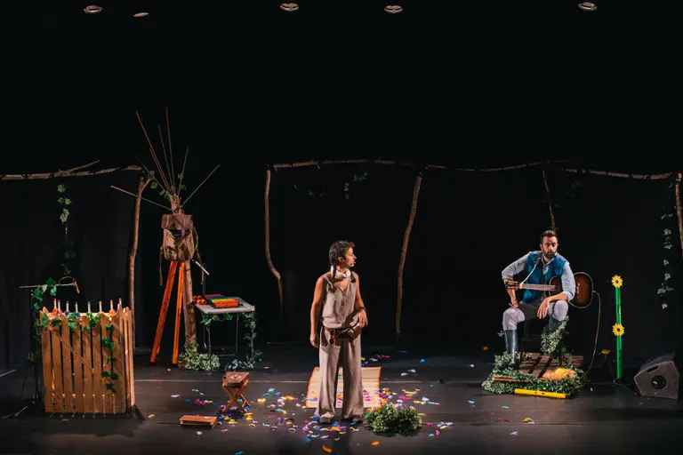 Spectacle Prisme au jardin du Couvent des Cordeliers à Saint-Nizier-sous-Charlieu