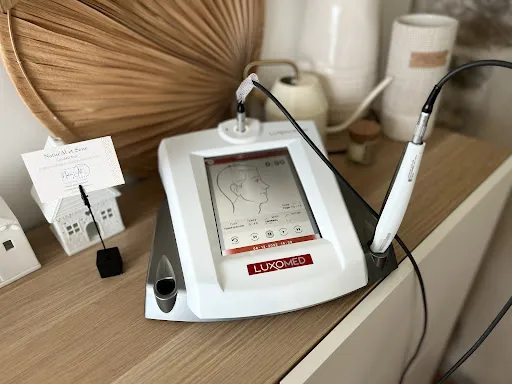 Alice Callard - Natur'Al et Sens | Naturopathe certifiée - spécialisée en santé féminine et perte de poids |Luxopuncture à Roanne