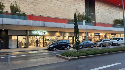 Carrefour City à Roanne