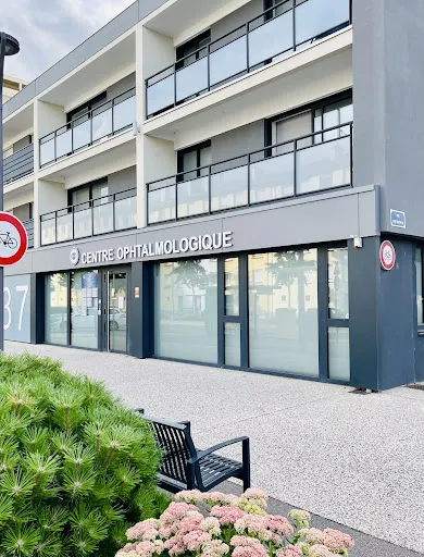 Dr Guy DEPIERRE - Ophtalmologie et Chirurgie des yeux à Roanne à Roanne