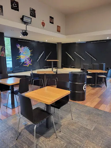 L'Éclipse Bar Brasserie à Roanne