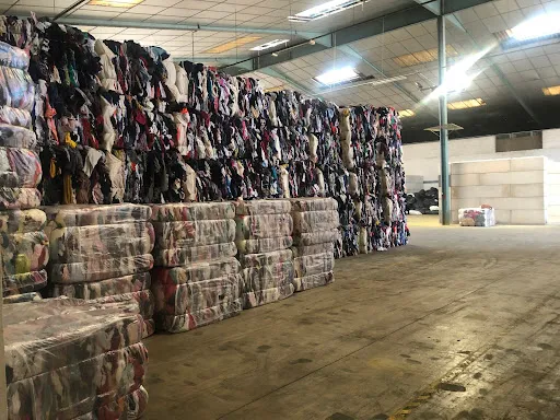 Les Fripes d'Emma - Les Inventives d'Emma (Par le Tri d'Emma) à Roanne