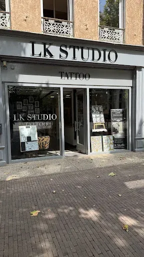 LK Studio Tattoo Piercing / Liink Tattooer à Roanne