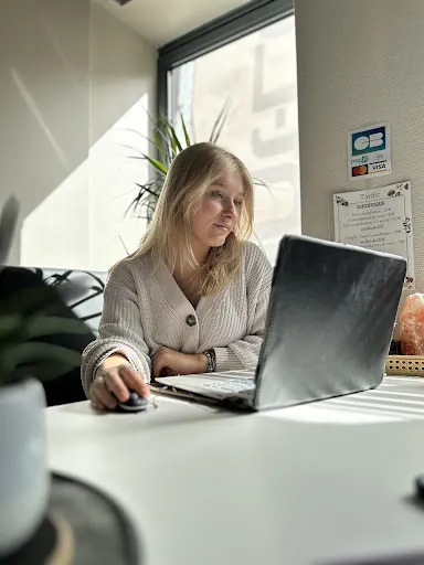 Océane Banhegyi - Diététicienne-nutritionniste & Réflexologue à Roanne