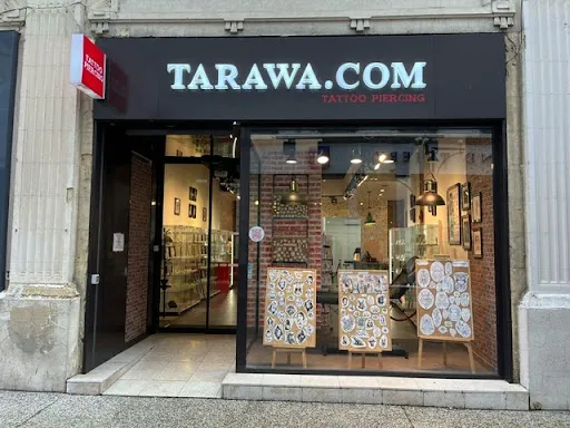 Tarawa Tattoo Piercing Roanne à Roanne